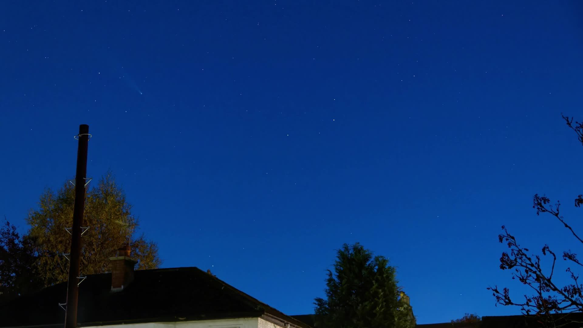 2024_10_19_EOS 80D_0345_DxO_4 Animation - Comet C/2023-A3 Tsuchinshan–ATLAS - 19th October 2024
