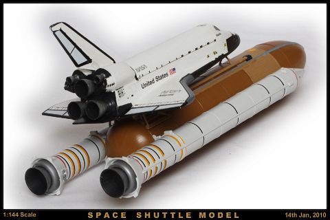 Shuttle-2 Revell 1:144 Scale Shuttle Model