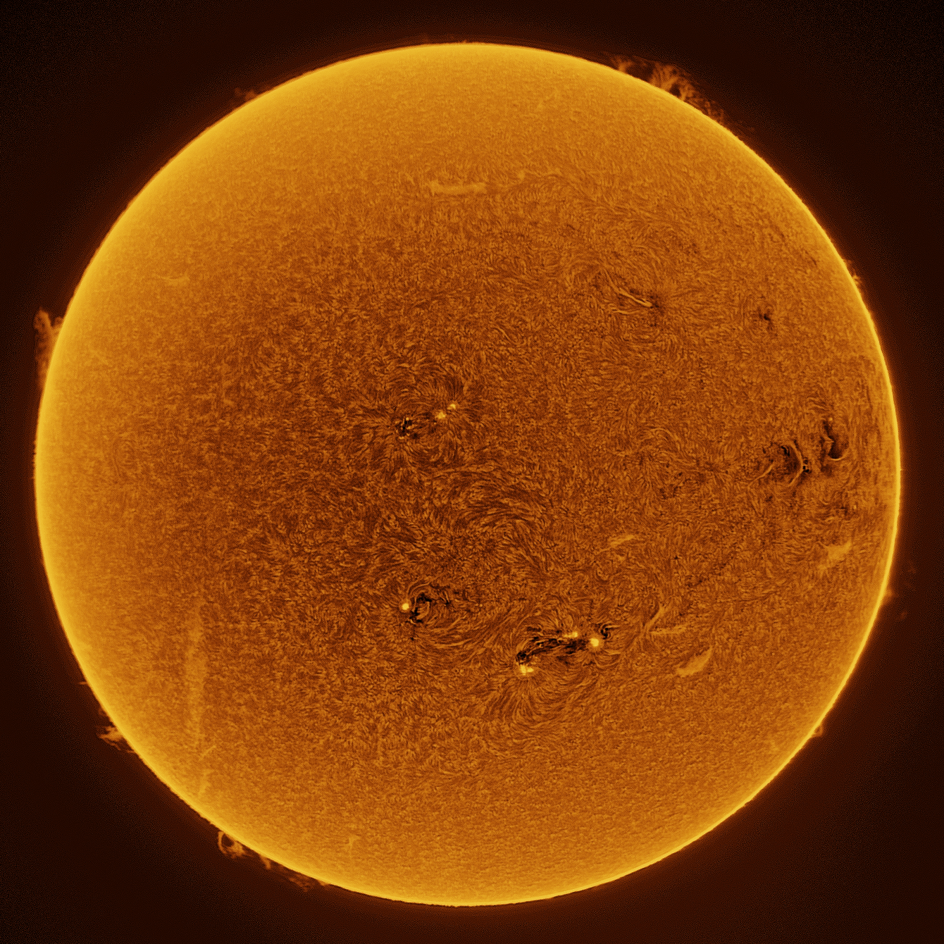 Sun 2024-06-17 (36 min animation) 36 Minute Solar animation - 17th May, 2024